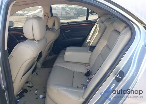 2005 Acura Rl 3.5 from USA, damaged, VIN JH4KB16535C012580